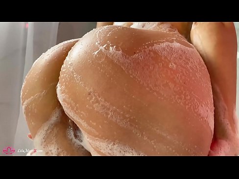 ❤️ Brunette, Duşda Güclü Orgazm Vermək üçün Vibratorla Pişiyi Mastürbasyon Etdirir ️ Gözəl porno bizdə